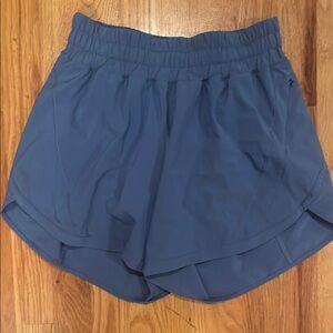 Lululemon Women's Blue Shorts size 6. Run big